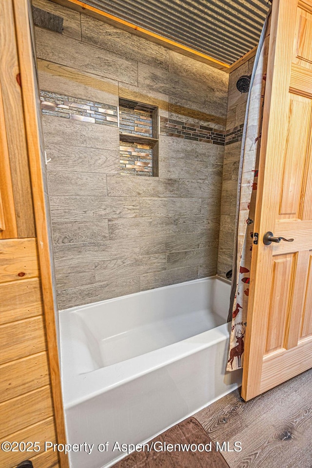 950 Highland Dr, Craig, CO 81625 - full bathroom with shower / bath combo