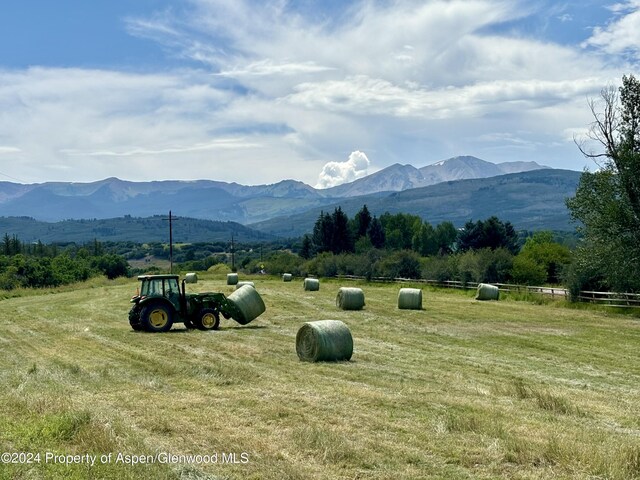 property view of mountains featuring a rural view