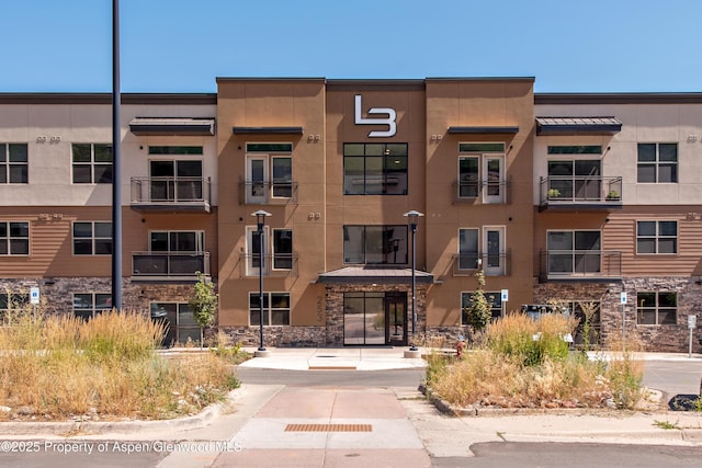 253 Wulfsohn Rd Unit 106, Glenwood Springs, CO 81601