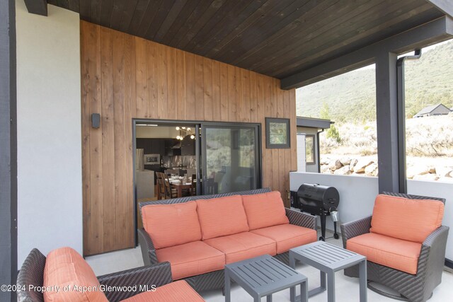 view of patio with outdoor lounge area