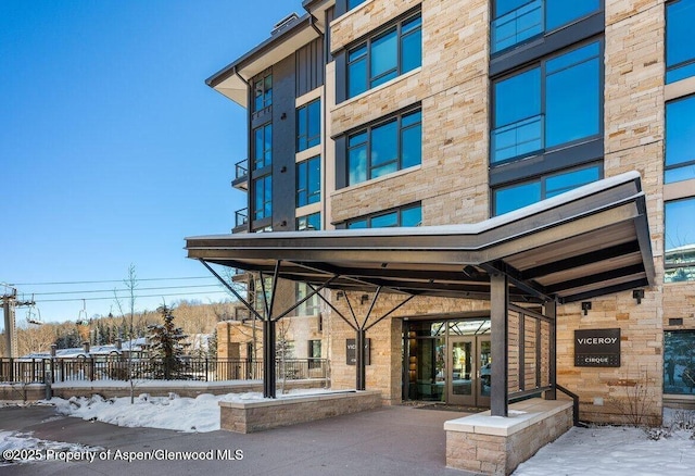 130 Wood Rd Unit 264, Snowmass Village, CO 81615 - view of snow covered building