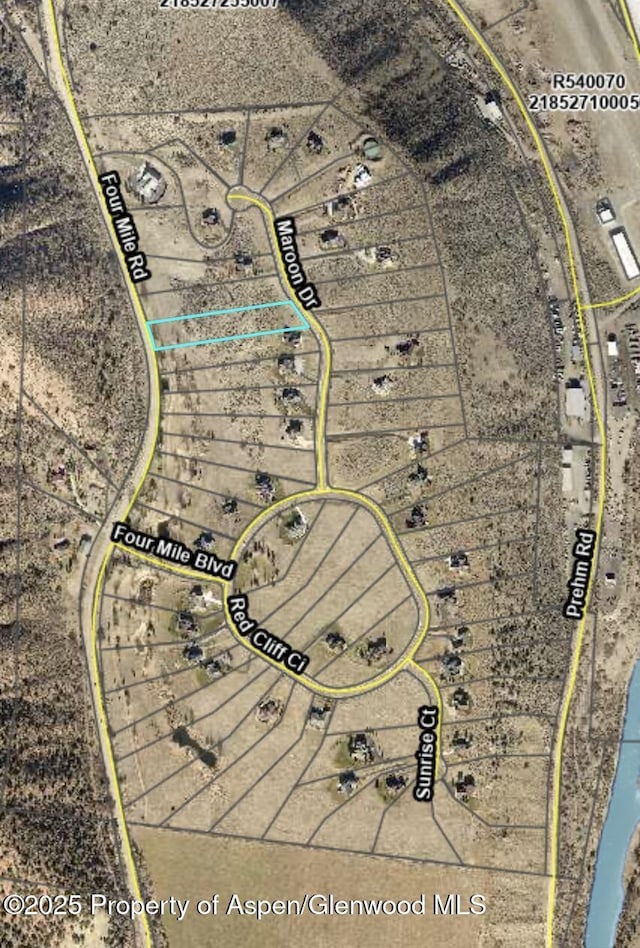 160 Maroon Dr, Glenwood Springs, CO 81601 - photo 8