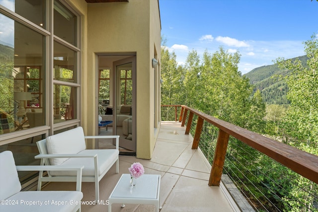 250 Mountain Laurel Dr Unit B, Aspen, CO 81611 - balcony featuring a mountain view