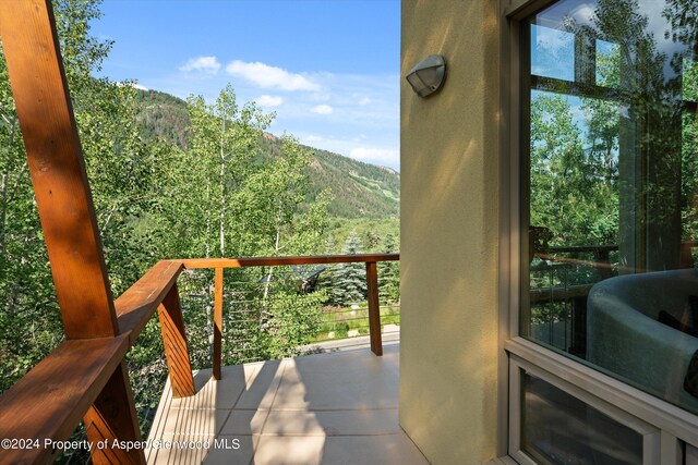 250 Mountain Laurel Dr Unit B, Aspen, CO 81611 - balcony featuring a mountain view
