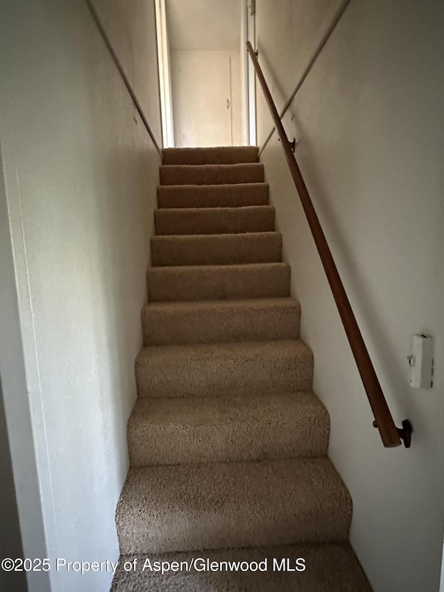 890 Breeze St, Craig, CO 81625 - view of staircase