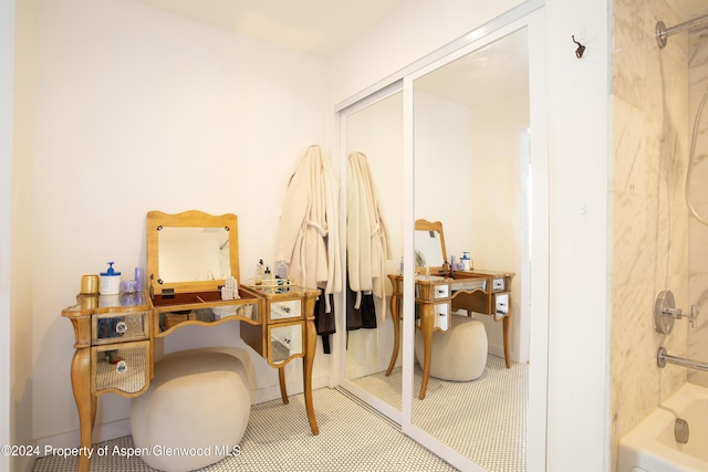 bathroom with shower / bath combination