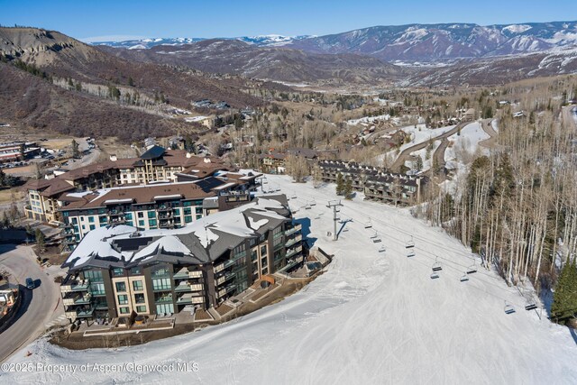 drone / aerial view with a mountain view