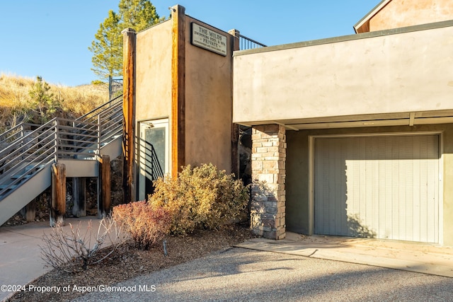 view of front of home featuring a garage