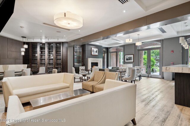 415 E Dean St B, Week 26, St, Aspen, CO 81611 - view of building lobby