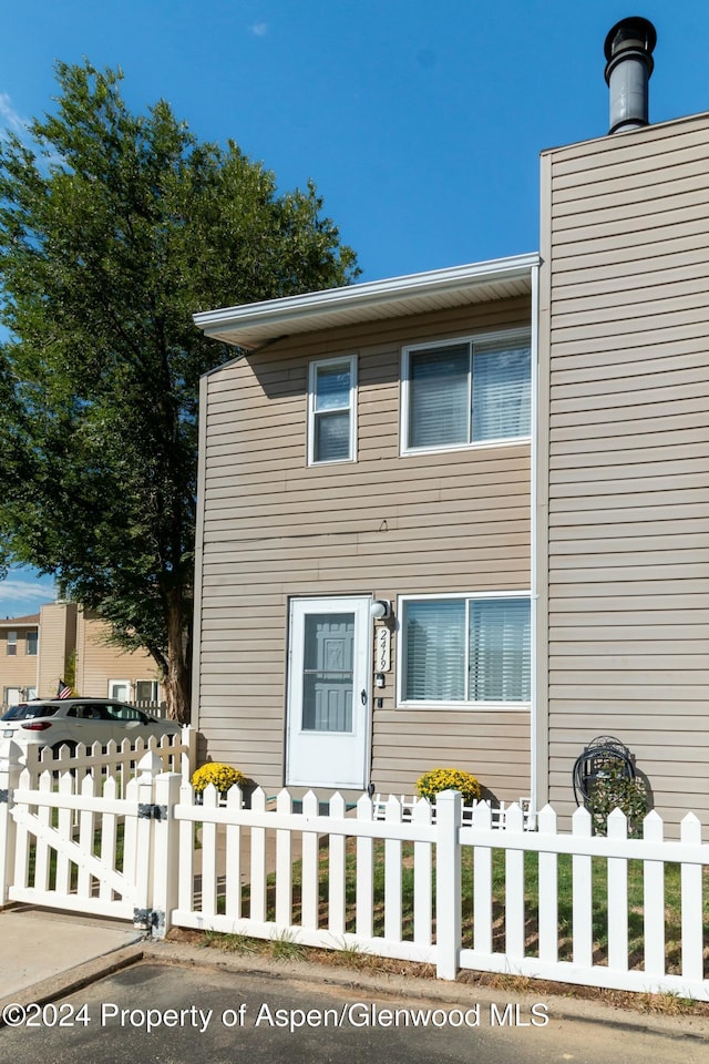 view of front of home