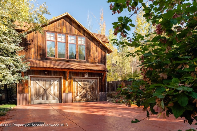 71 Smuggler Grv, Aspen, CO 81611 - garage with driveway