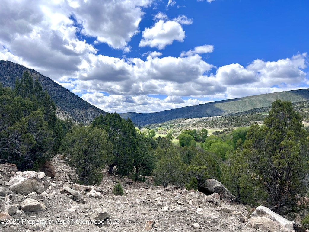 5621 Sweetwater Rd, Gypsum, CO 81637 - photo 1