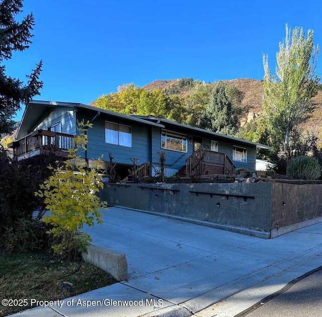 1133 Red Mountain Dr, Glenwood Springs, CO 81601 - single story home with a mountain view