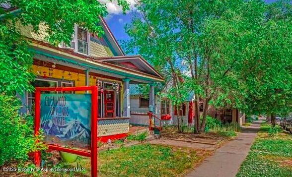 1021 Grand Ave, Glenwood Springs, CO 81601 - view of front facade