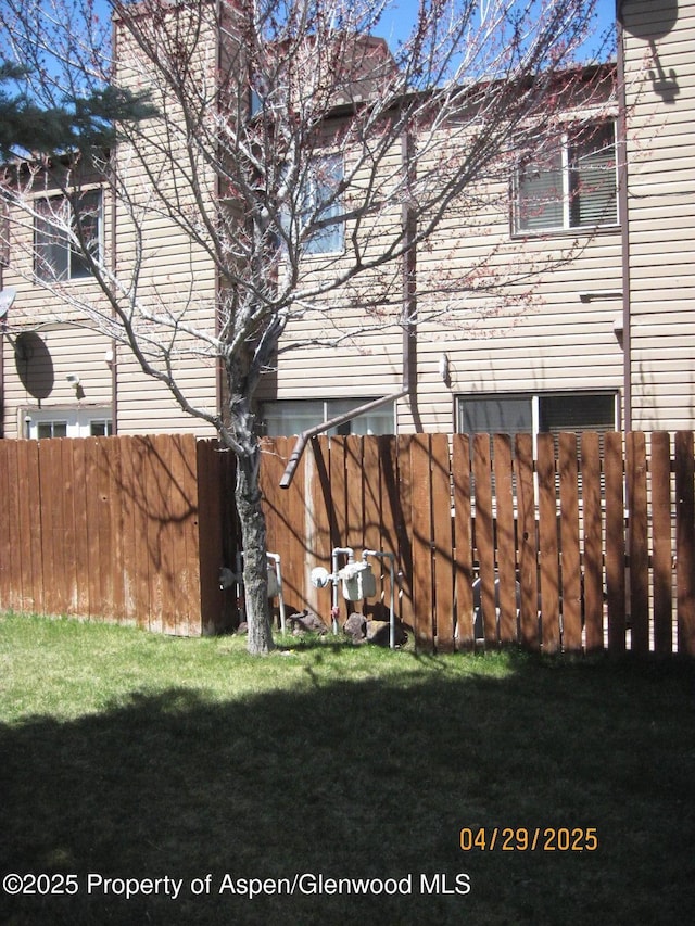 view of yard with fence