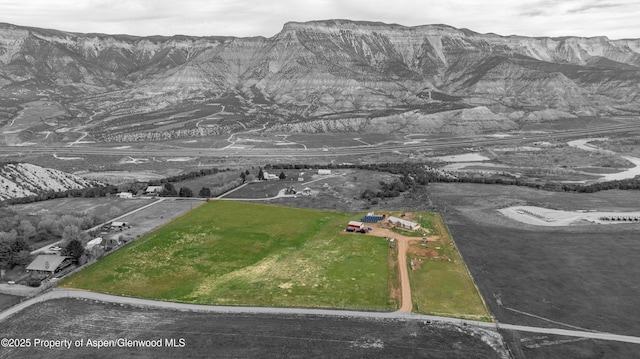 bird's eye view featuring a mountain view