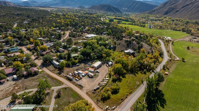 bird's eye view with a mountain view