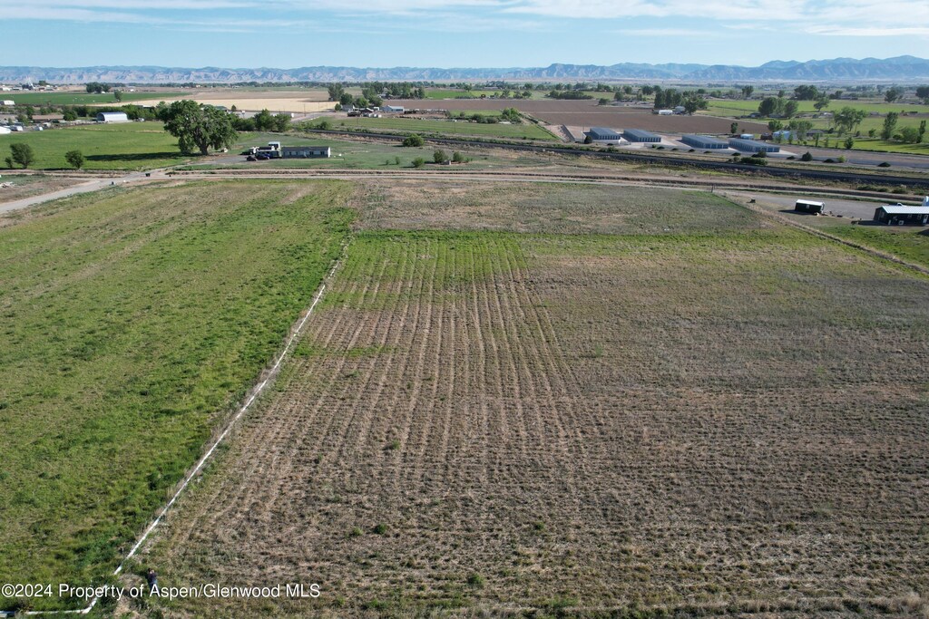 1254 M 1/4 Rd, Loma, CO 81524