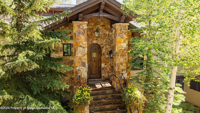 view of entrance to property