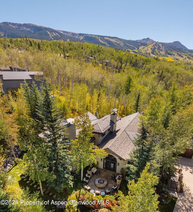 drone / aerial view with a mountain view