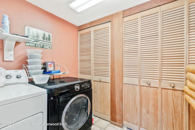 565 Sandrock Dr, Craig, CO 81625 - laundry room featuring washer and clothes dryer