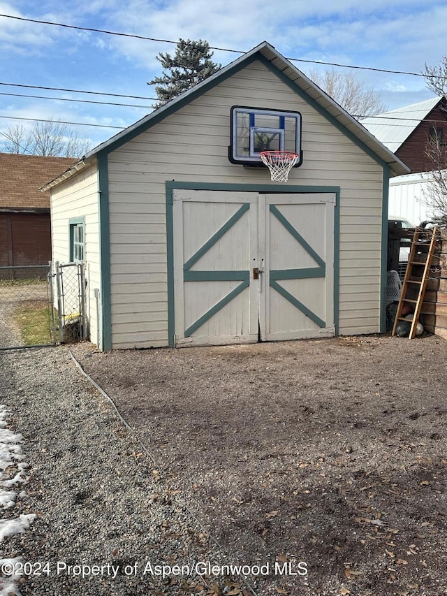 view of outbuilding