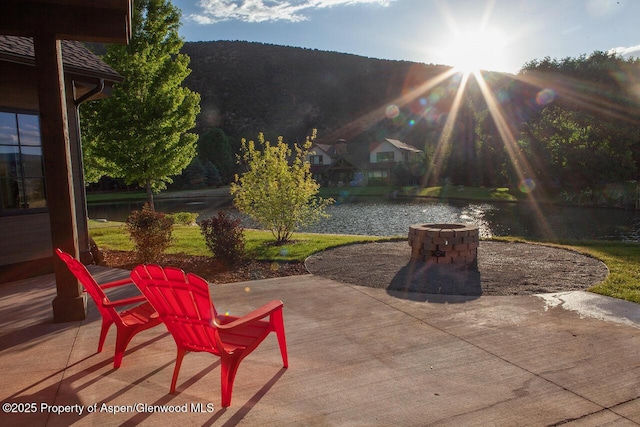 115 Sundance Trl, Carbondale, CO 81623 - view of patio with a water view