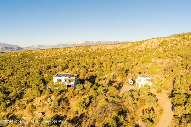 bird's eye view featuring a mountain view