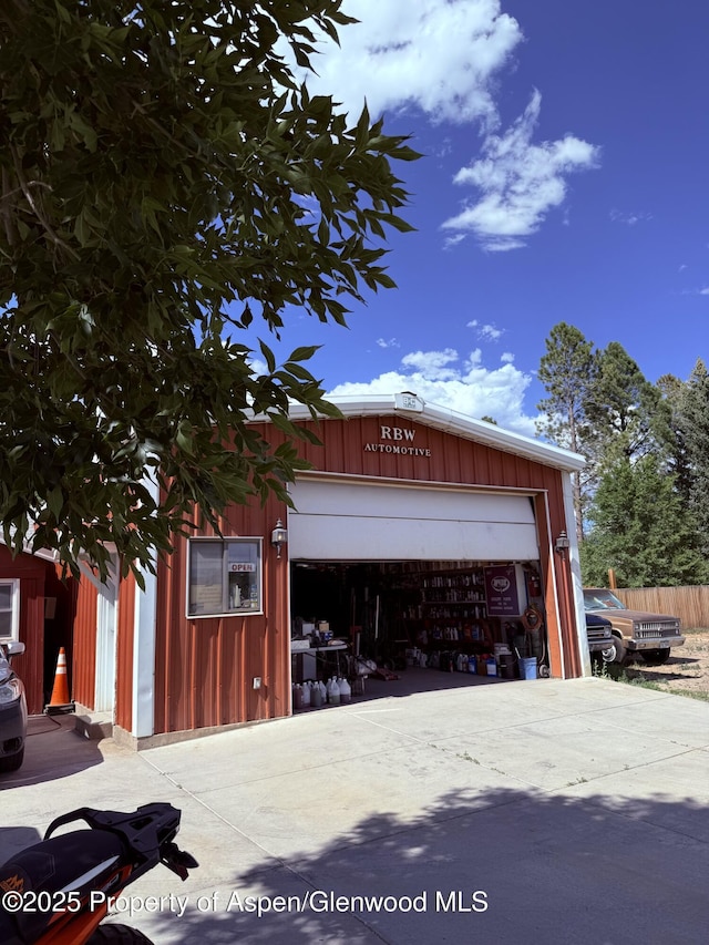 110 N 5th St, Silt, CO 81652 - garage with driveway