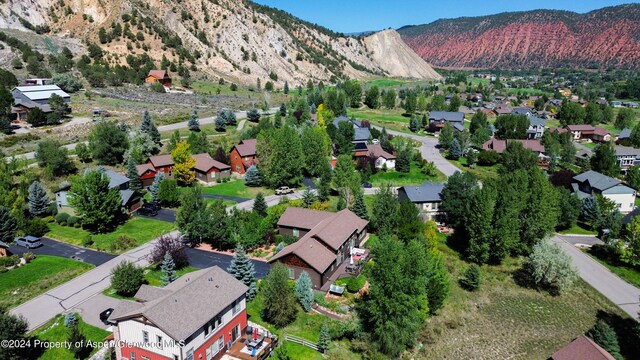 64 White Peaks Ln, Glenwood Springs, CO 81601 - aerial view of property's location featuring nearby suburban area and mountains