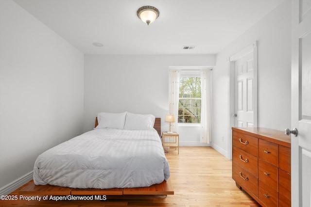 121 Ranch Creek Ln, Carbondale, CO 81623 - bedroom with light wood-style floors and baseboards