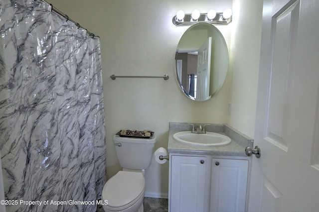 222 Creek Ct, Rifle, CO 81650 - full bathroom featuring vanity and curtained shower