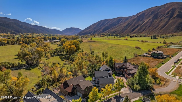 bird's eye view with a mountain view