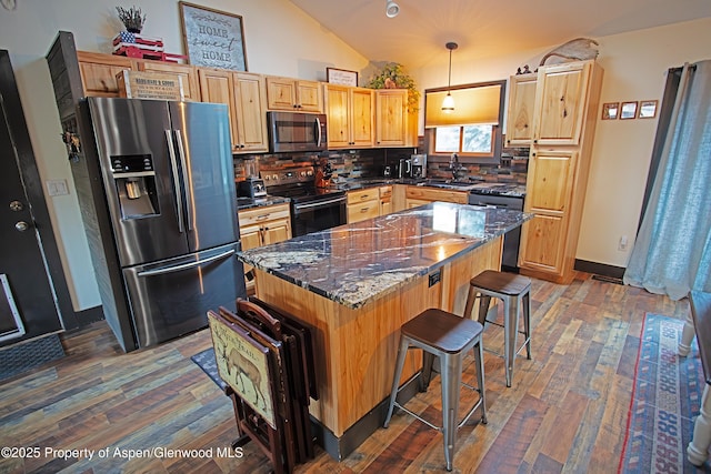 212 Safflower Ct, New Castle, CO 81647 - kitchen with stainless steel fridge with ice dispenser, electric stove, lofted ceiling, dark wood-style floors, and decorative backsplash