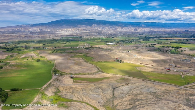 bird's eye view featuring a mountain view