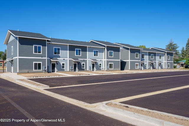 759 Russell St, Craig, CO 81625