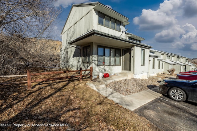 view of front of house