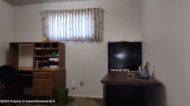 936 Legion St, Craig, CO 81625 - office space featuring baseboards