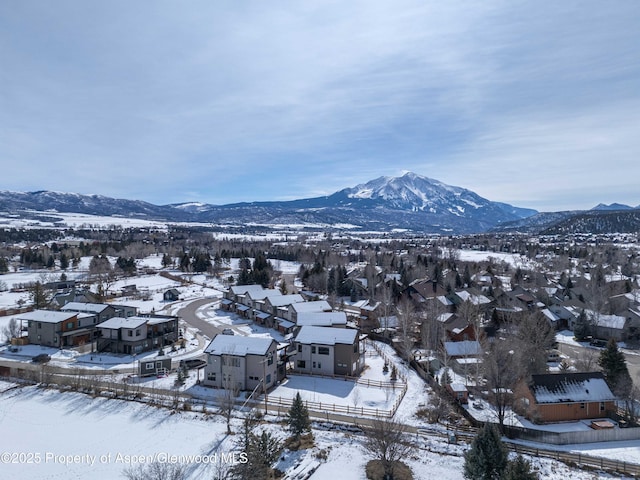 view of mountain feature featuring a residential view