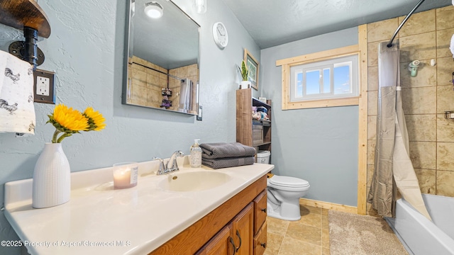 25 W 20th St, Craig, CO 81625 - full bath featuring vanity and shower / bath combo with shower curtain