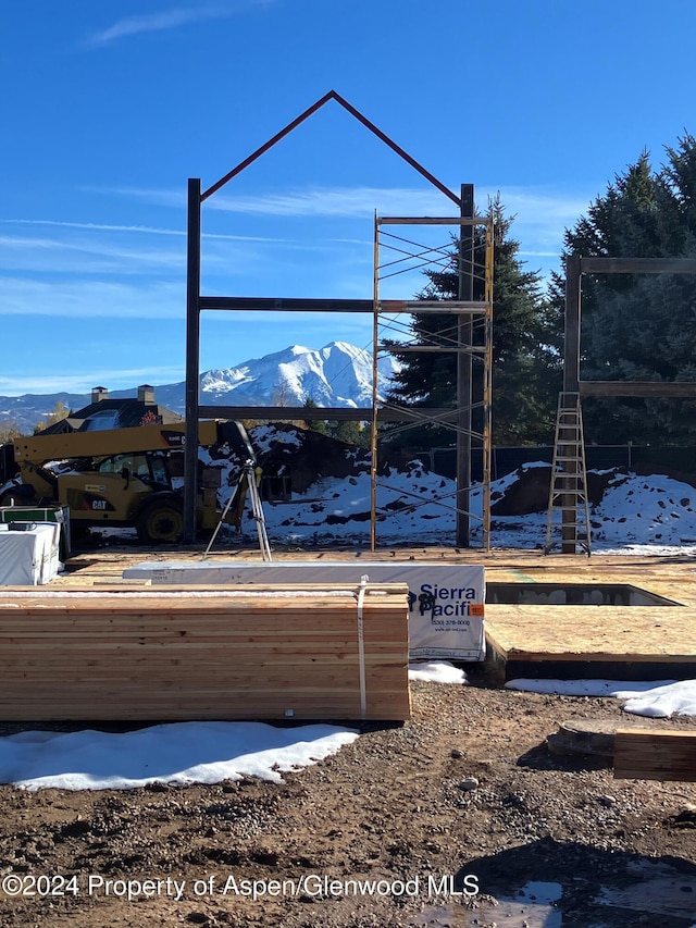 exterior space with a mountain view