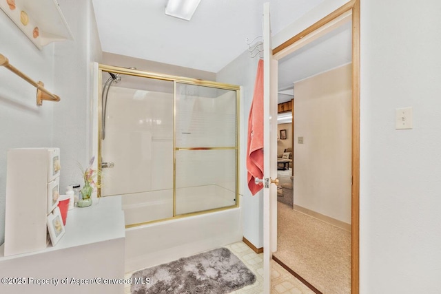 full bathroom featuring enclosed tub / shower combo