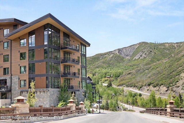 77 Wood Rd Unit 507-10, Snowmass Village, CO 81615 - view of property with a mountain view