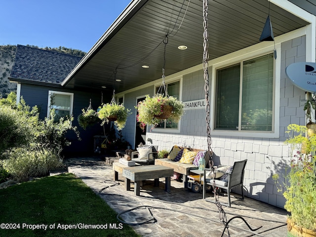 view of patio featuring outdoor lounge area