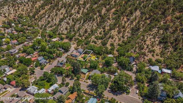 1010 Minter Ave, Glenwood Springs, CO 81601 - aerial view of property and surrounding area featuring property parcel outlined