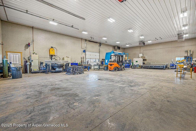 TBD Pronghorn Rd, Craig, CO 81625 - garage with a workshop area