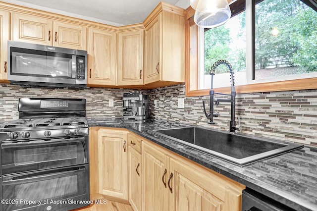 997 E 10th St, Craig, CO 81625 - photo 12