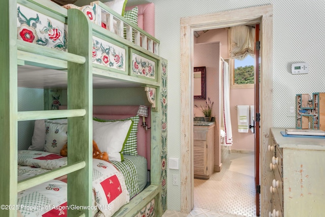 87 Magnifico Dr, Aspen, CO 81611 - bedroom featuring wallpapered walls