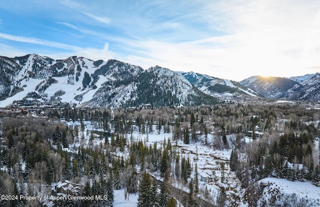 property view of mountains