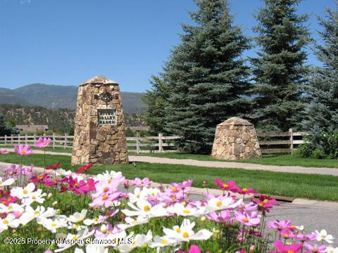 860 Perry Ridge Rdg, Carbondale, CO 81623 - community sign with a mountain view and fence